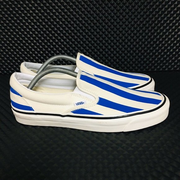 *NEW* Vans Classic Slip On Canvas Men’s Sneakers - Picture 5 of 8